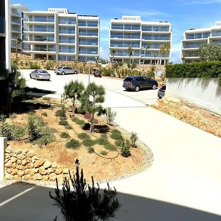 Daire New Stunning Ocean Aprt In 